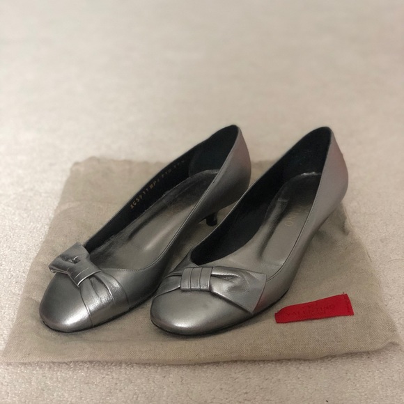 100% Authentic Valentino Garavani Silver Heels - Picture 1 of 5